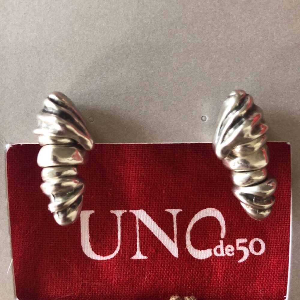Uno de 50 Waikiki Earrings